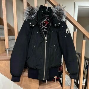 MOOSE KNUCKLES (LIKE NEW & AUTHENTIC) UNISEX